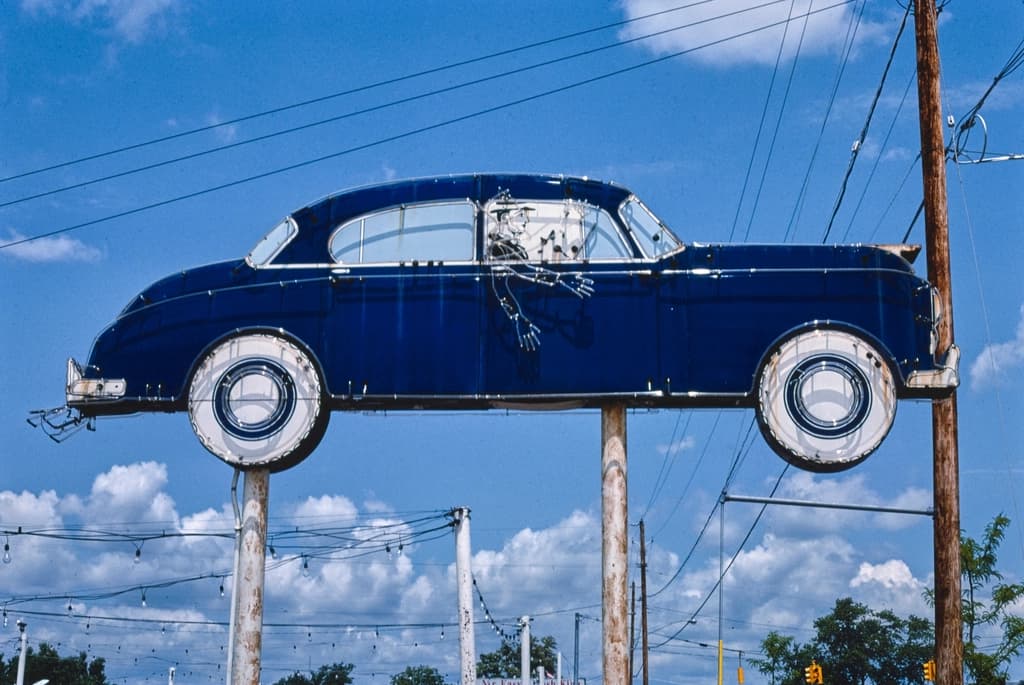 How to Transfer a Car Title When You Sell